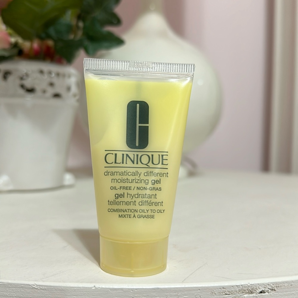 Clinique dramatically different moisturizing gel 1 fl oz